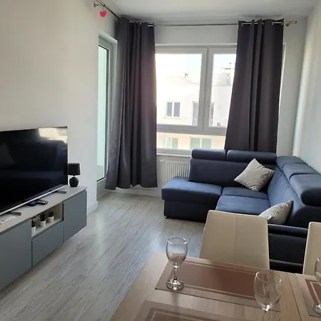 公寓 Cozy With Gym, Free Parking, Ursus
