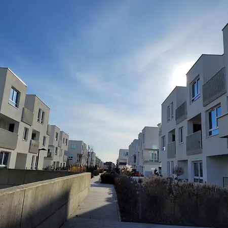 Cozy With Gym, Free Parking, Ursus 公寓