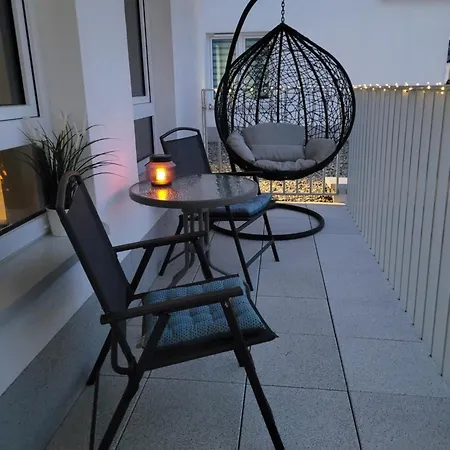 Cozy With Gym, Free Parking, Ursus *